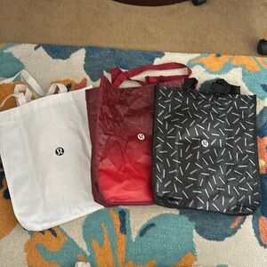 Lot of 10 lululemon reusable tote bags - various sizes